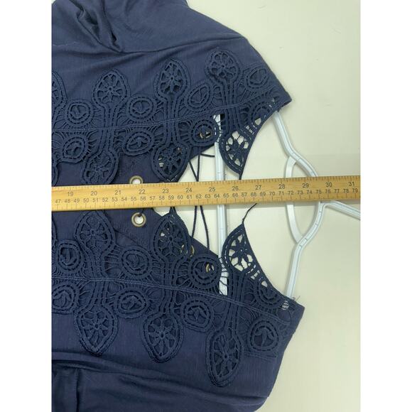 Xhilaration Juniors Blouse Size XXL Blue Cross V-Neck Embroidered Lace Back - Picture 10 of 11